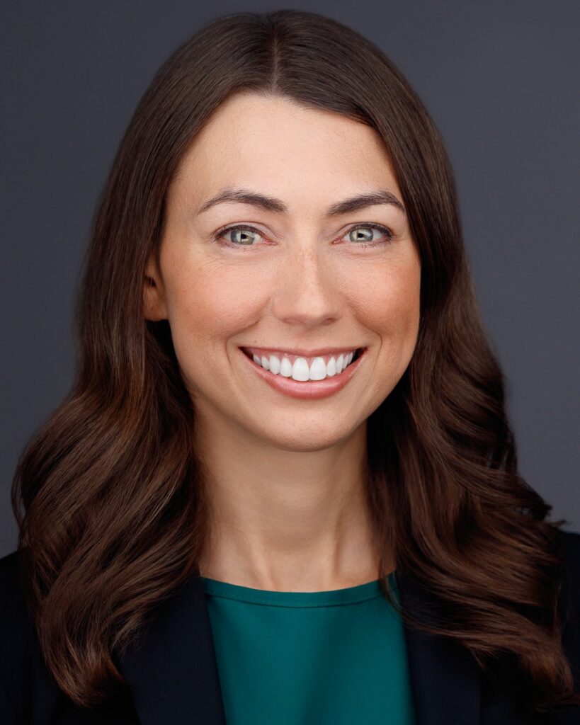 Laurie McCardle Headshot